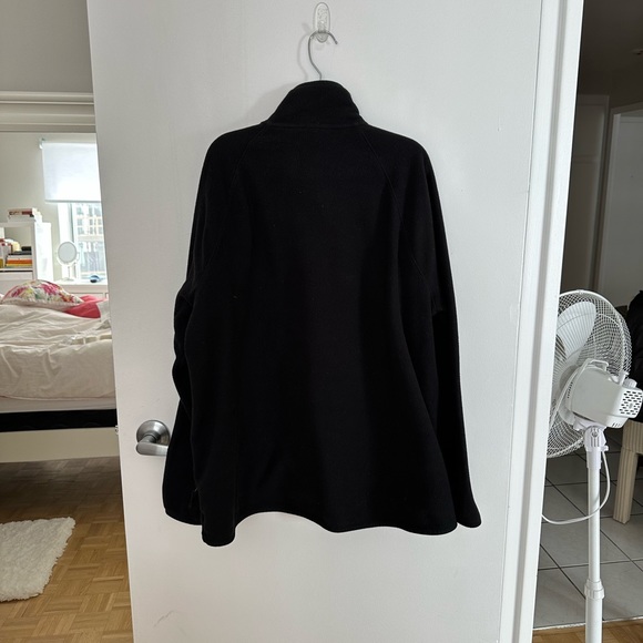 North face fleece sweater - Picture 3 of 3